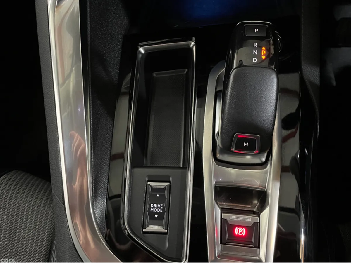 Peugeot 3008 MPV, Diesel, 2021, Blue