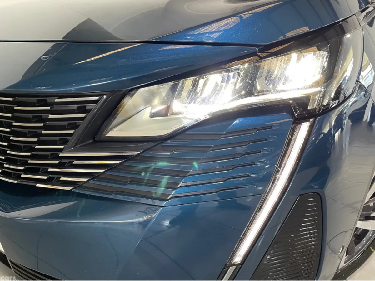 Peugeot 3008 MPV, Diesel, 2021, Blue