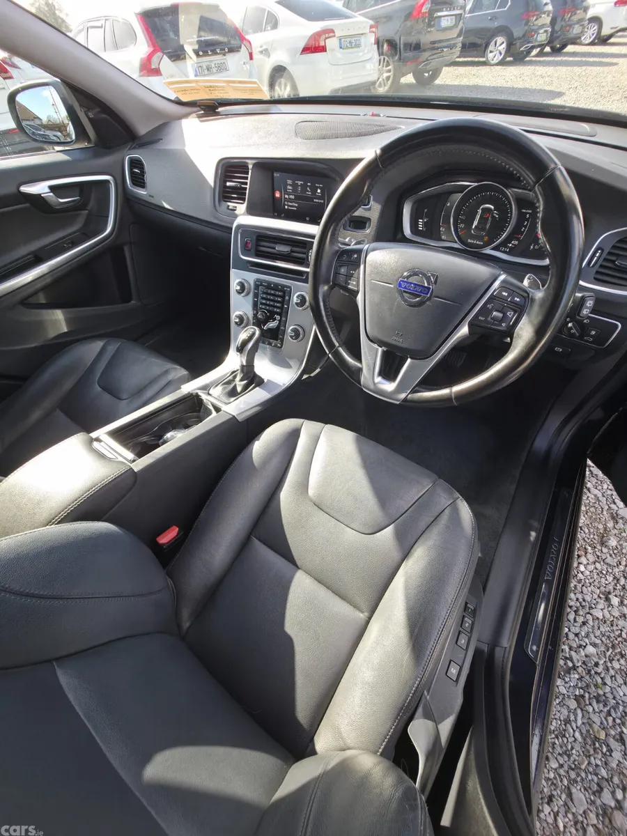 Volvo V60 Estate, Diesel, 2018, Blue