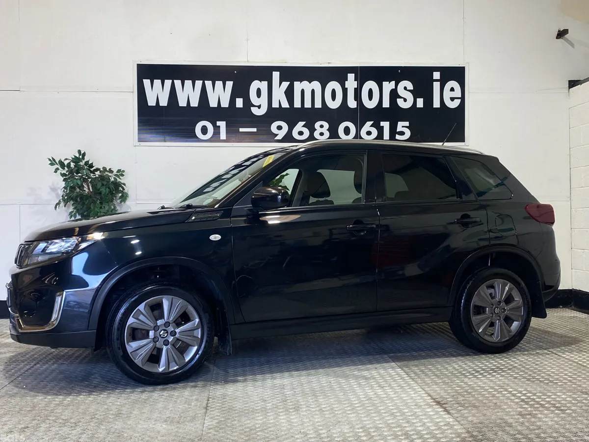 Suzuki Vitara SUV, Petrol, 2022, Black