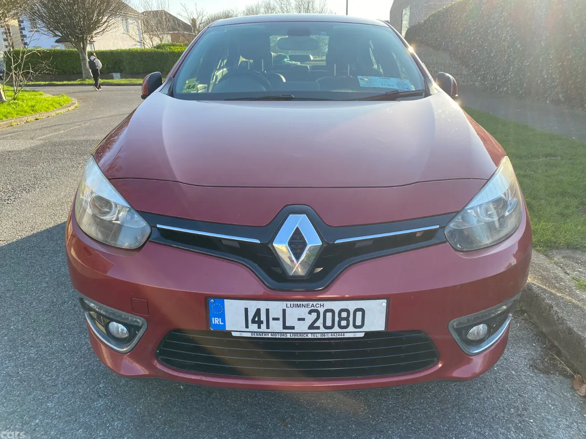 Renault Fluence Saloon, Diesel, 2014, Red