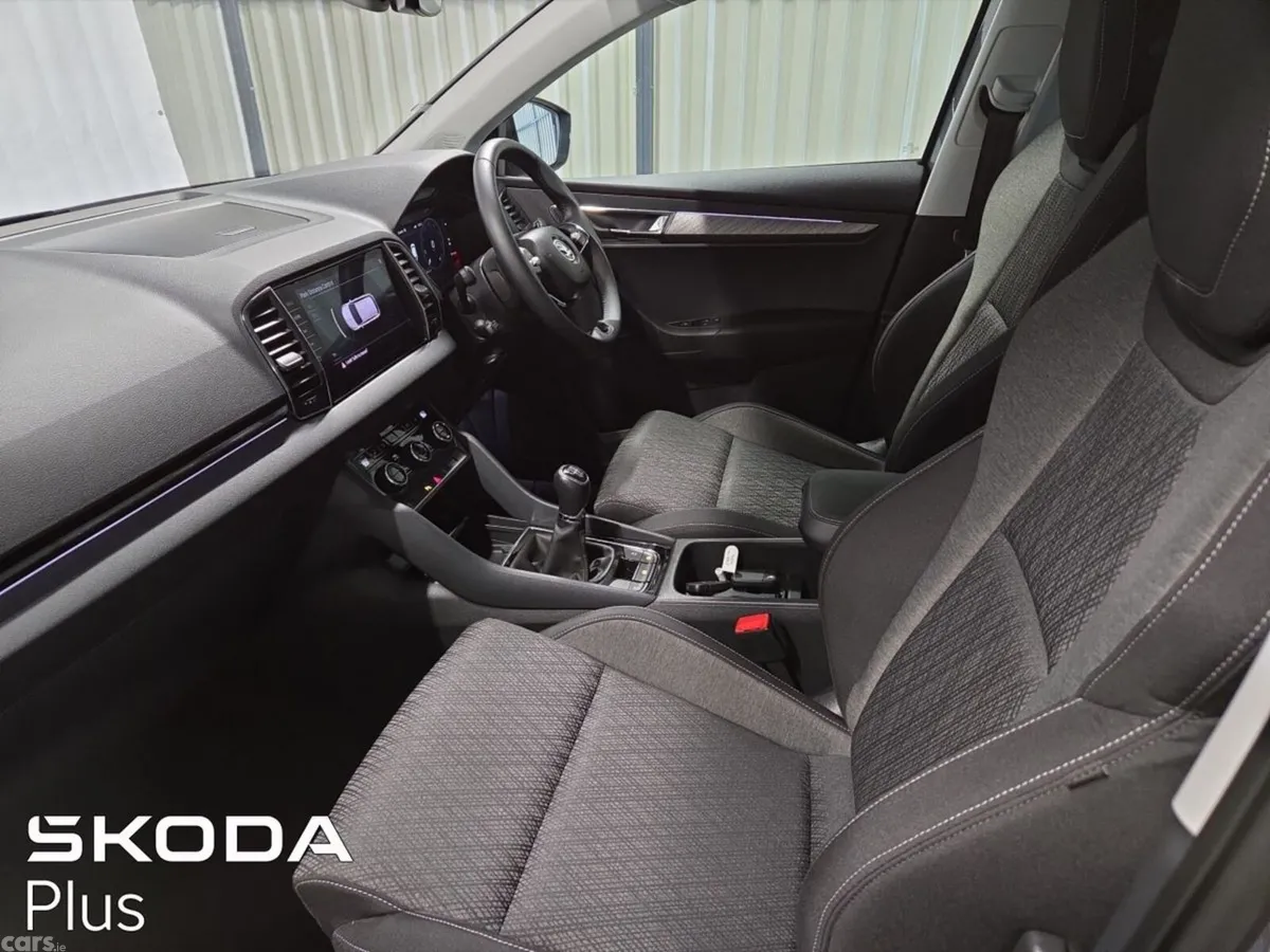 Skoda Karoq Estate, Petrol, 2023, Grey