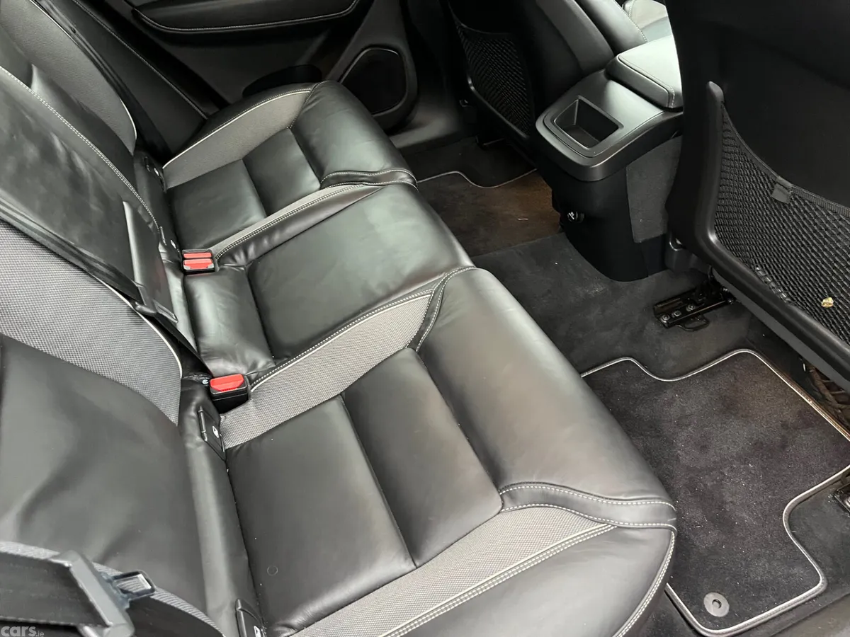 Volvo XC60 SUV, Diesel, 2020, Red