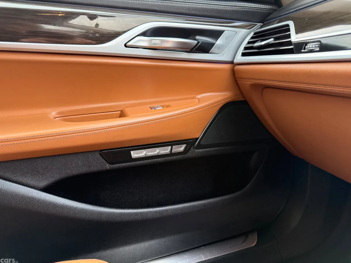 BMW 7-Series Saloon, Petrol Plug-in Hybrid, 2016, Blue