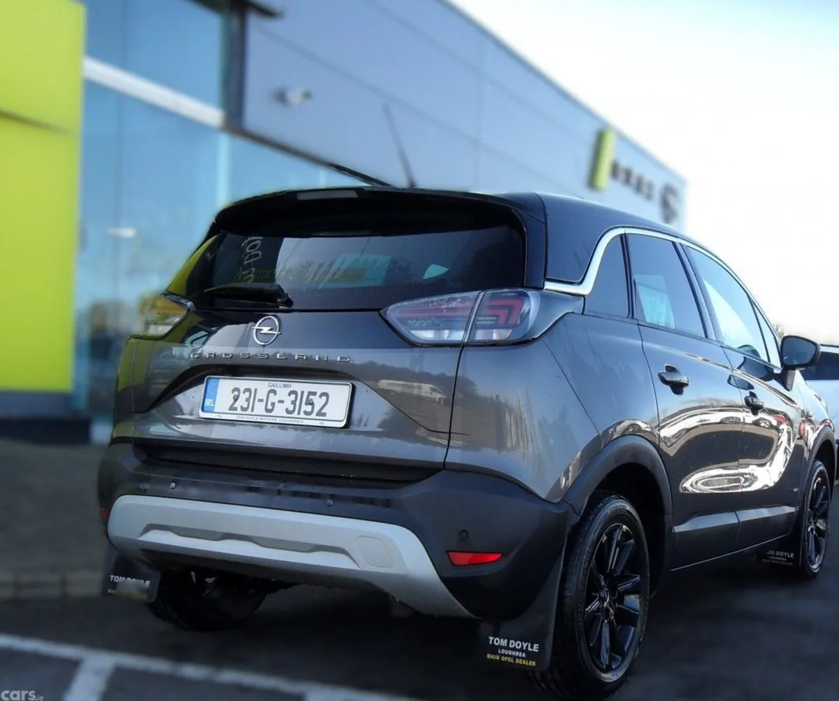Opel Crossland X SUV, Petrol, 2023, Grey