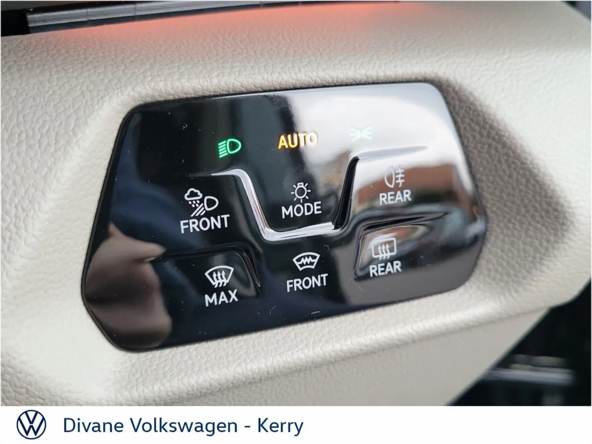 Volkswagen Multivan MPV, Petrol Plug-in Hybrid, 2026, Grey