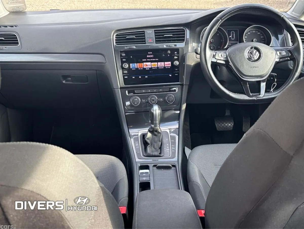 Volkswagen Golf Estate, Diesel, 2018, Yellow