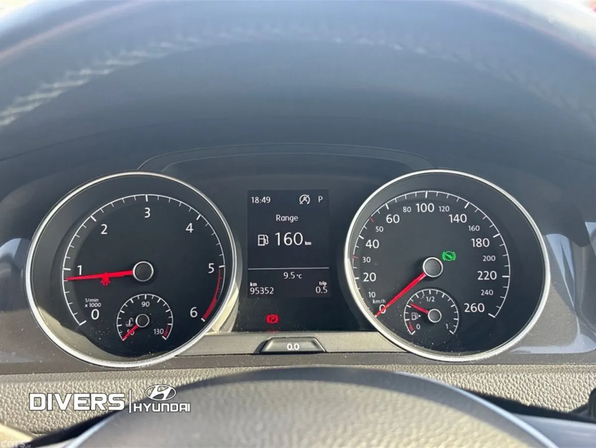 Volkswagen Golf Estate, Diesel, 2018, Yellow