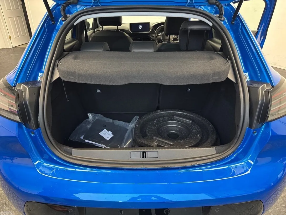 Peugeot 208 Hatchback, Petrol Hybrid, 2026, Blue