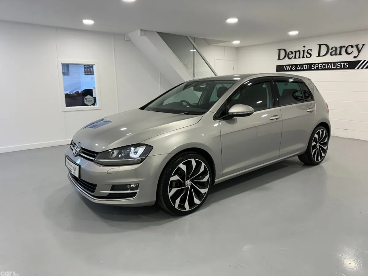 Volkswagen Golf Hatchback, Petrol, 2017, Silver