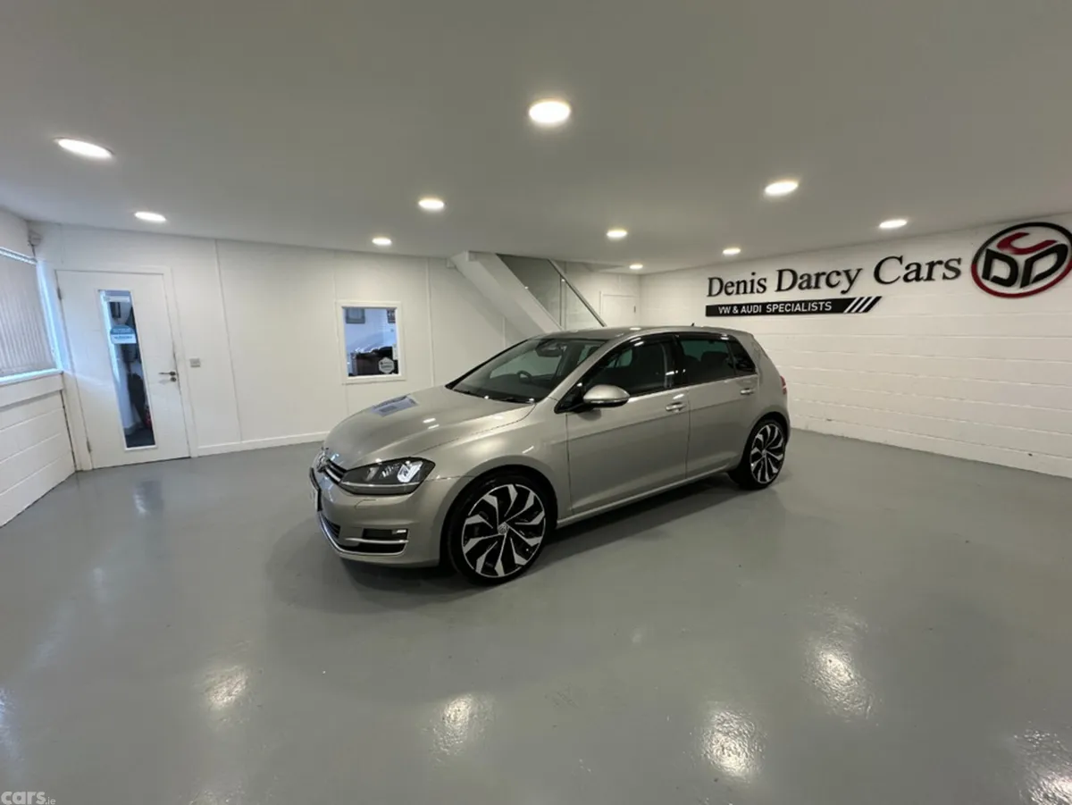 Volkswagen Golf Hatchback, Petrol, 2017, Silver