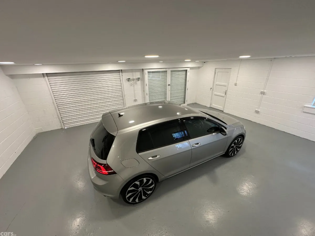 Volkswagen Golf Hatchback, Petrol, 2017, Silver