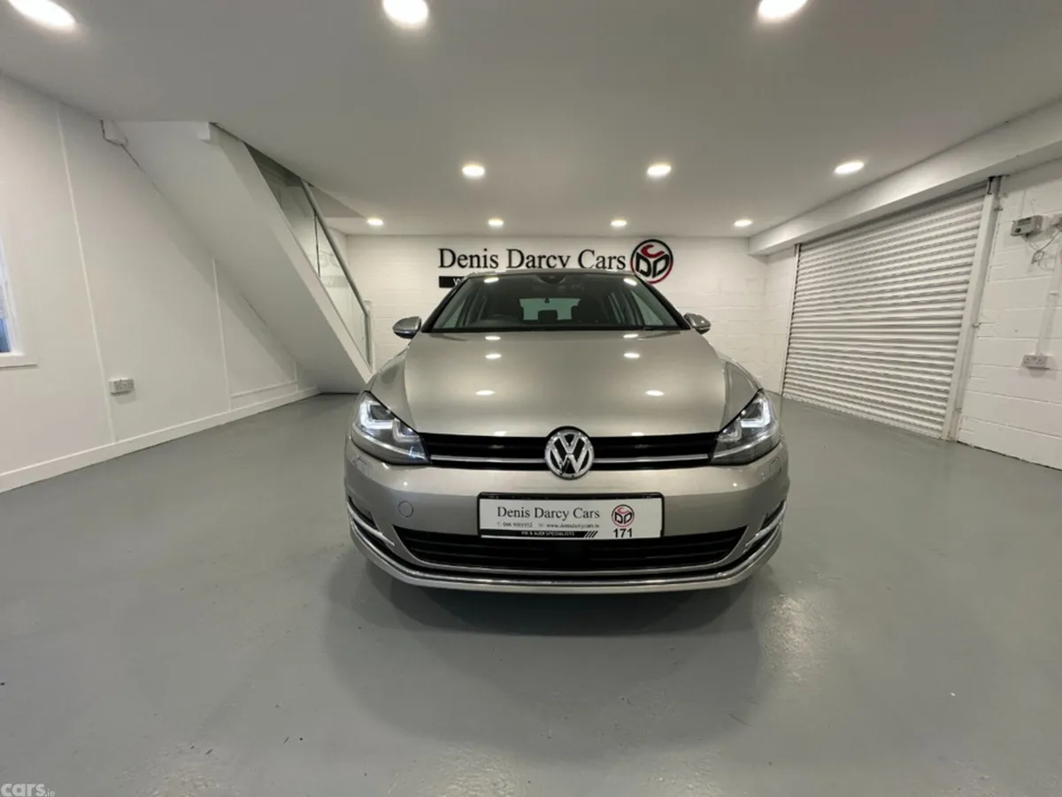 Volkswagen Golf Hatchback, Petrol, 2017, Silver