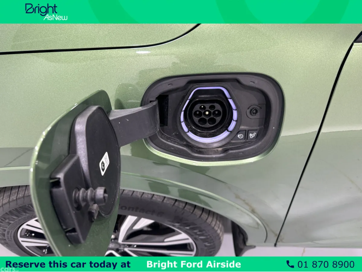 Ford Kuga MPV, Petrol, 2025, Green