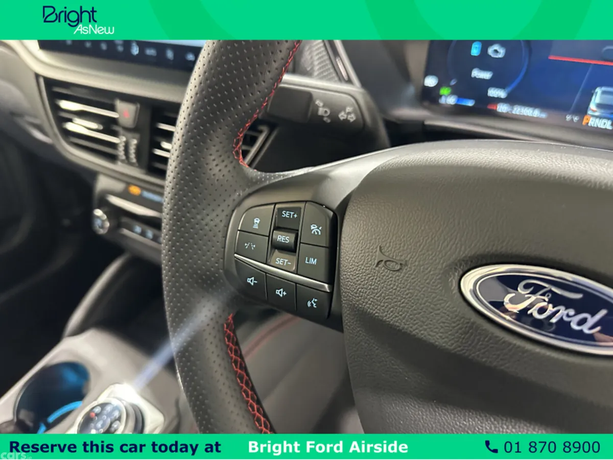 Ford Kuga MPV, Petrol, 2025, Green