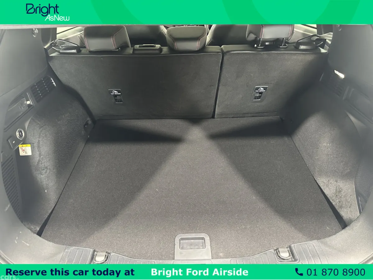 Ford Kuga MPV, Petrol, 2025, Green