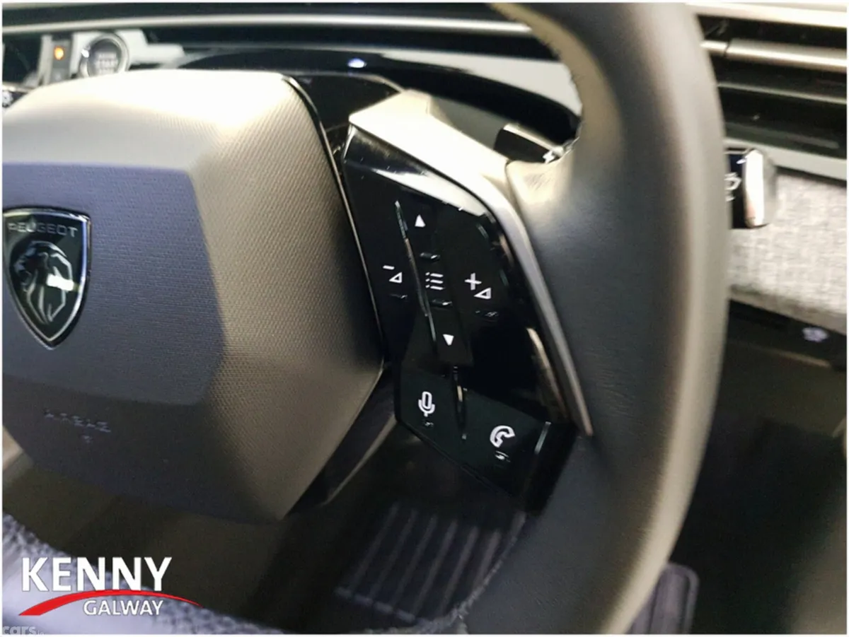 Peugeot 3008 MPV, Petrol Hybrid, 2025, Grey