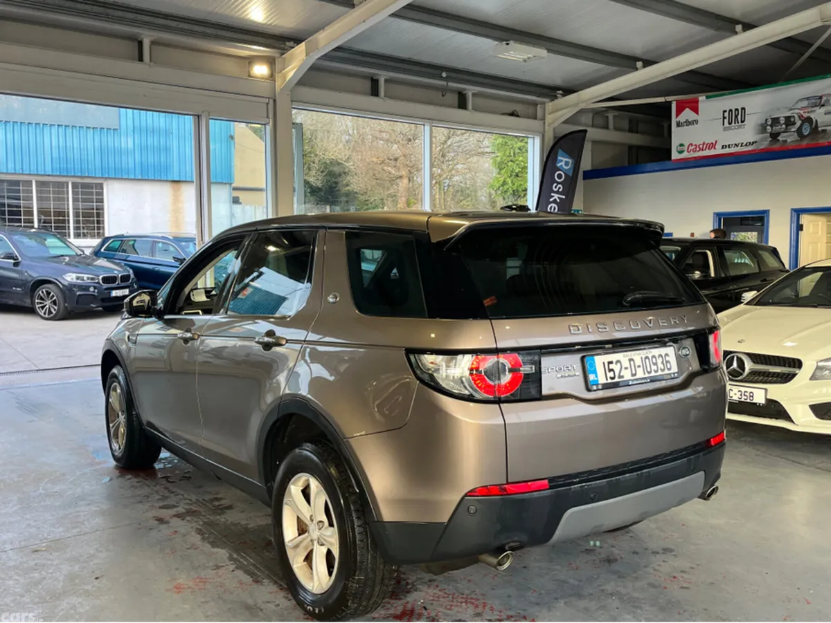 Land Rover Discovery Estate, Diesel, 2015, Gold