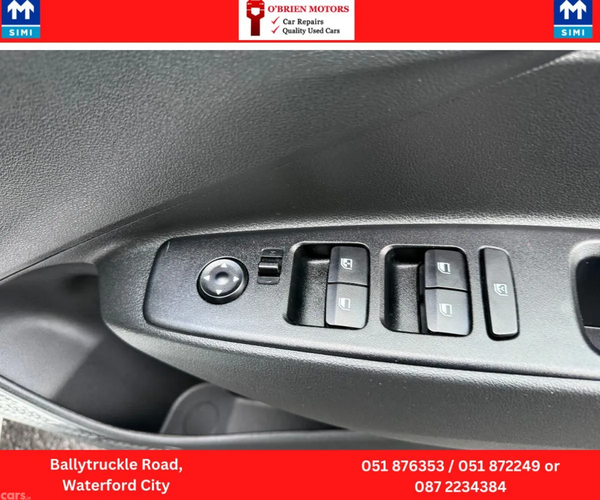Hyundai i10 Hatchback, Petrol, 2020, White
