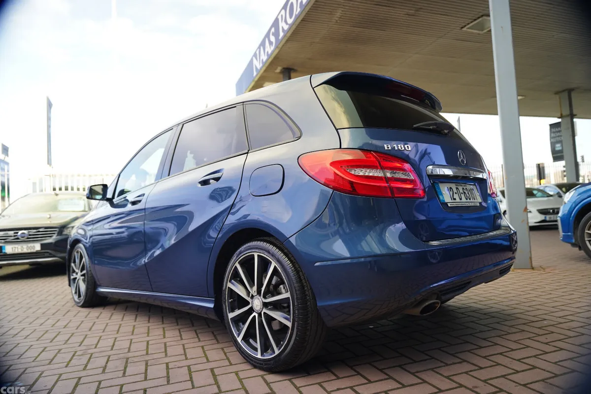 Mercedes-Benz B-Class MPV, Petrol, 2012, Blue