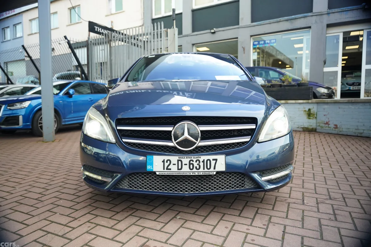 Mercedes-Benz B-Class MPV, Petrol, 2012, Blue