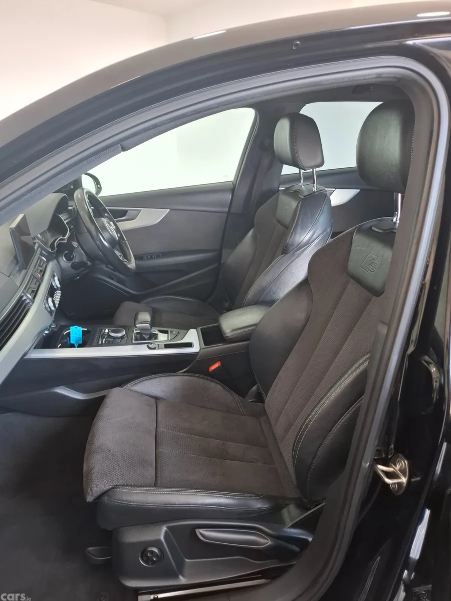 Audi A4 Saloon, Diesel, 2017, Black