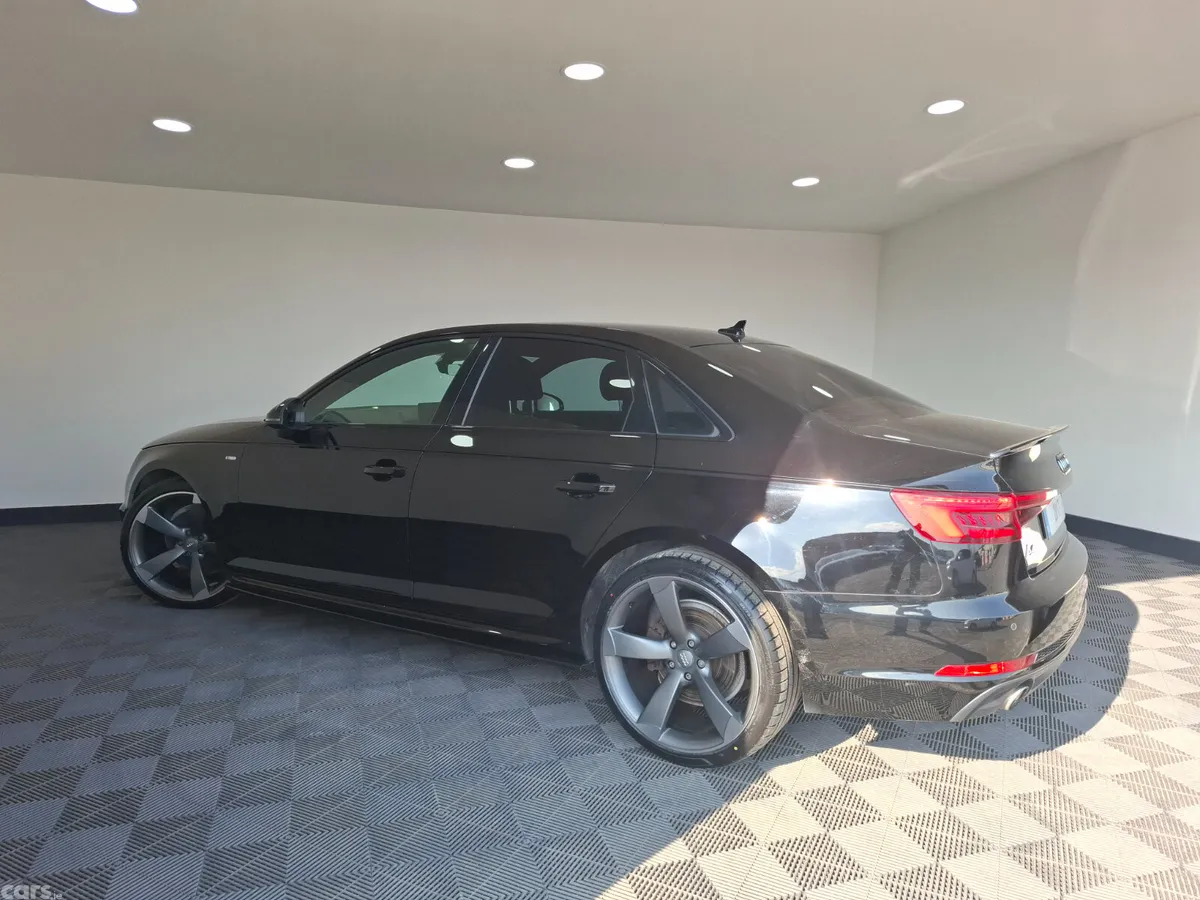 Audi A4 Saloon, Diesel, 2017, Black