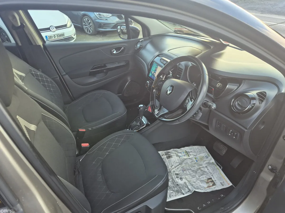 Renault Captur Hatchback, Petrol, 2016, Gold