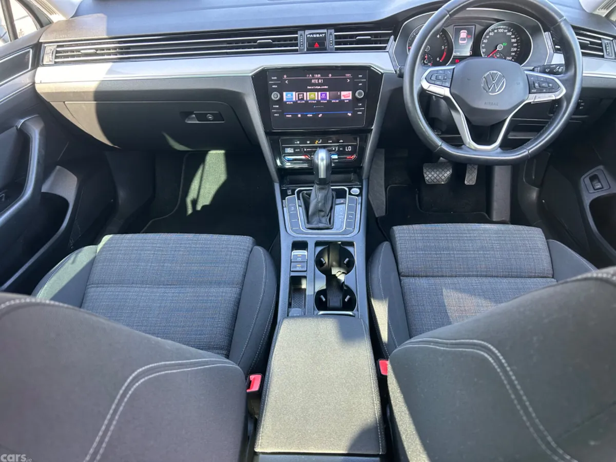 Volkswagen Passat Saloon, Diesel, 2022, Grey