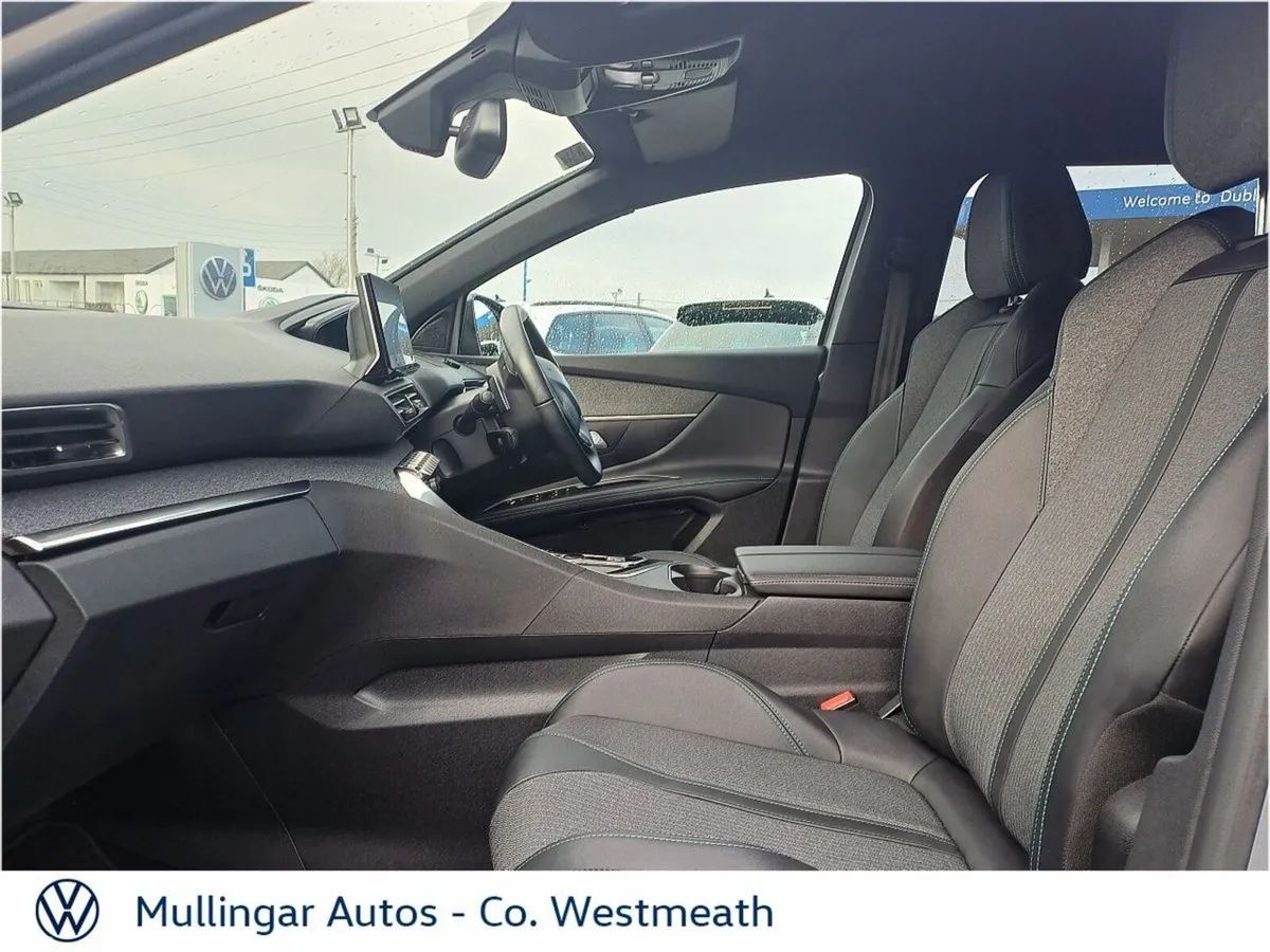 Peugeot 5008 MPV, Diesel, 2024, Grey