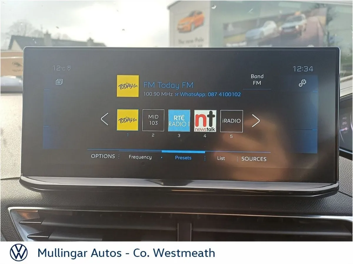 Peugeot 5008 MPV, Diesel, 2024, Grey