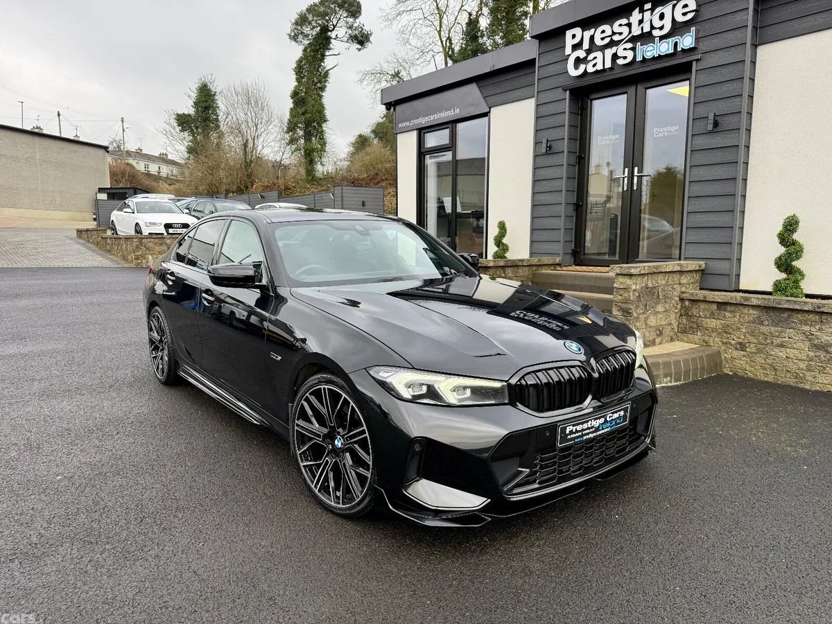 BMW 3-Series Saloon, Petrol Hybrid, 2023, Black