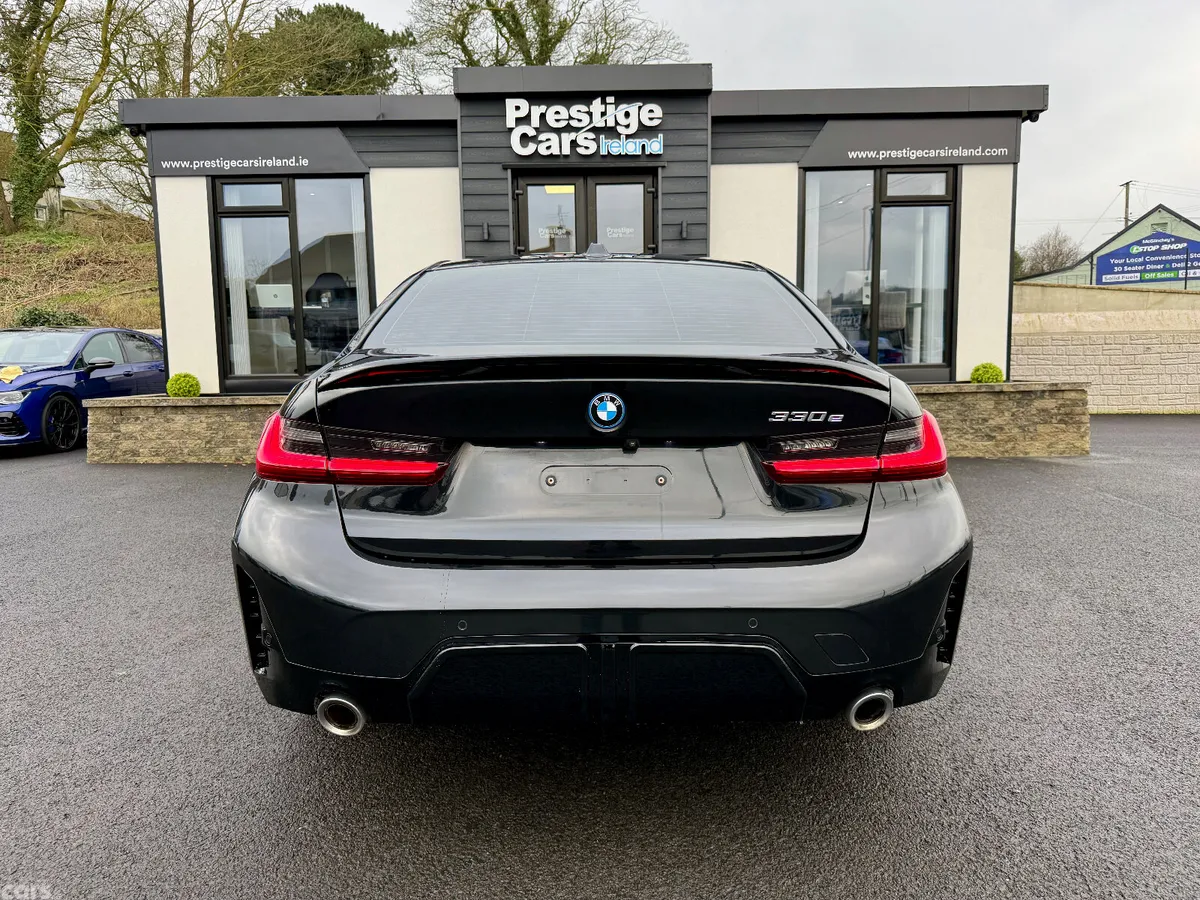 BMW 3-Series Saloon, Petrol Hybrid, 2023, Black
