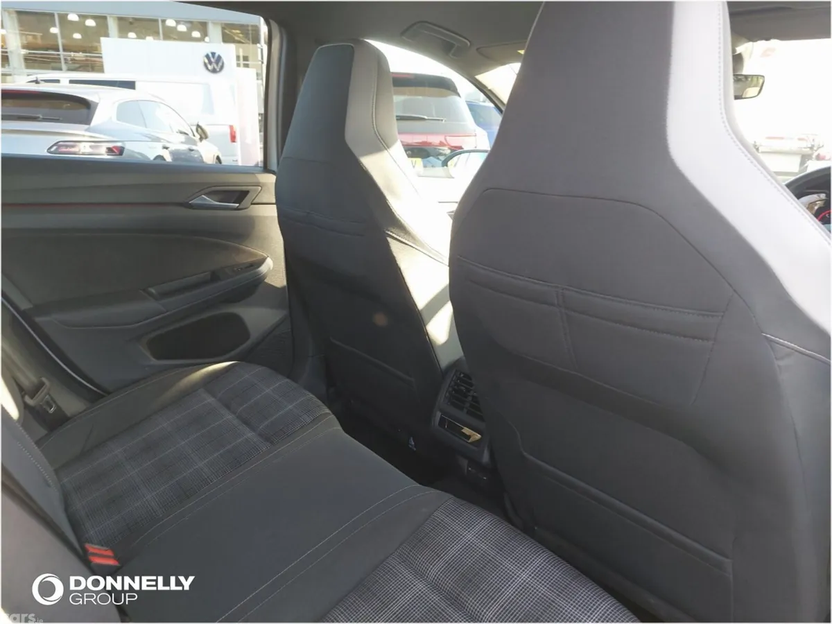 Volkswagen Golf Hatchback, Diesel, 2023, White