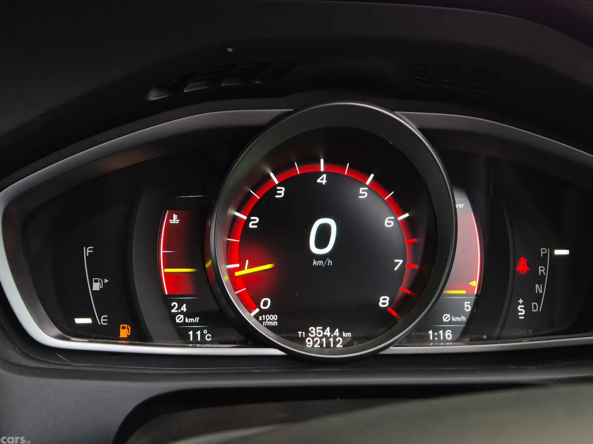 Volvo V40 Hatchback, Petrol, 2015, Blue
