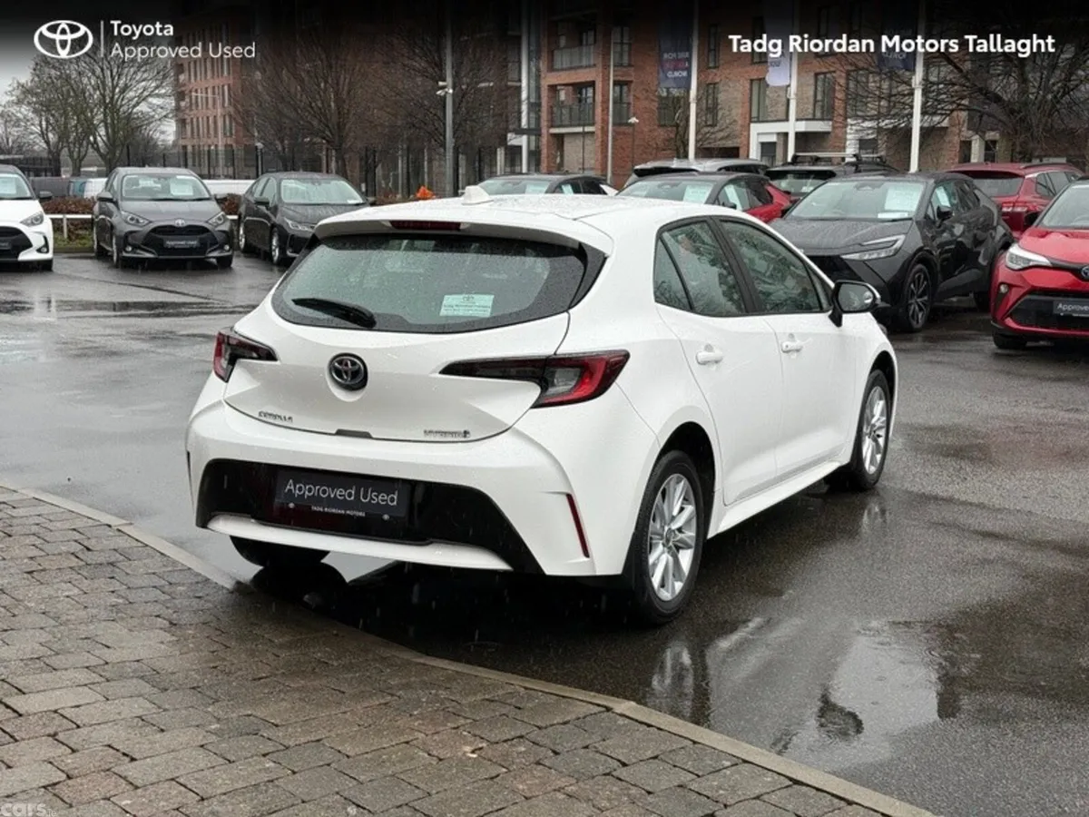 Toyota Corolla Hatchback, Petrol Hybrid, 2024, White