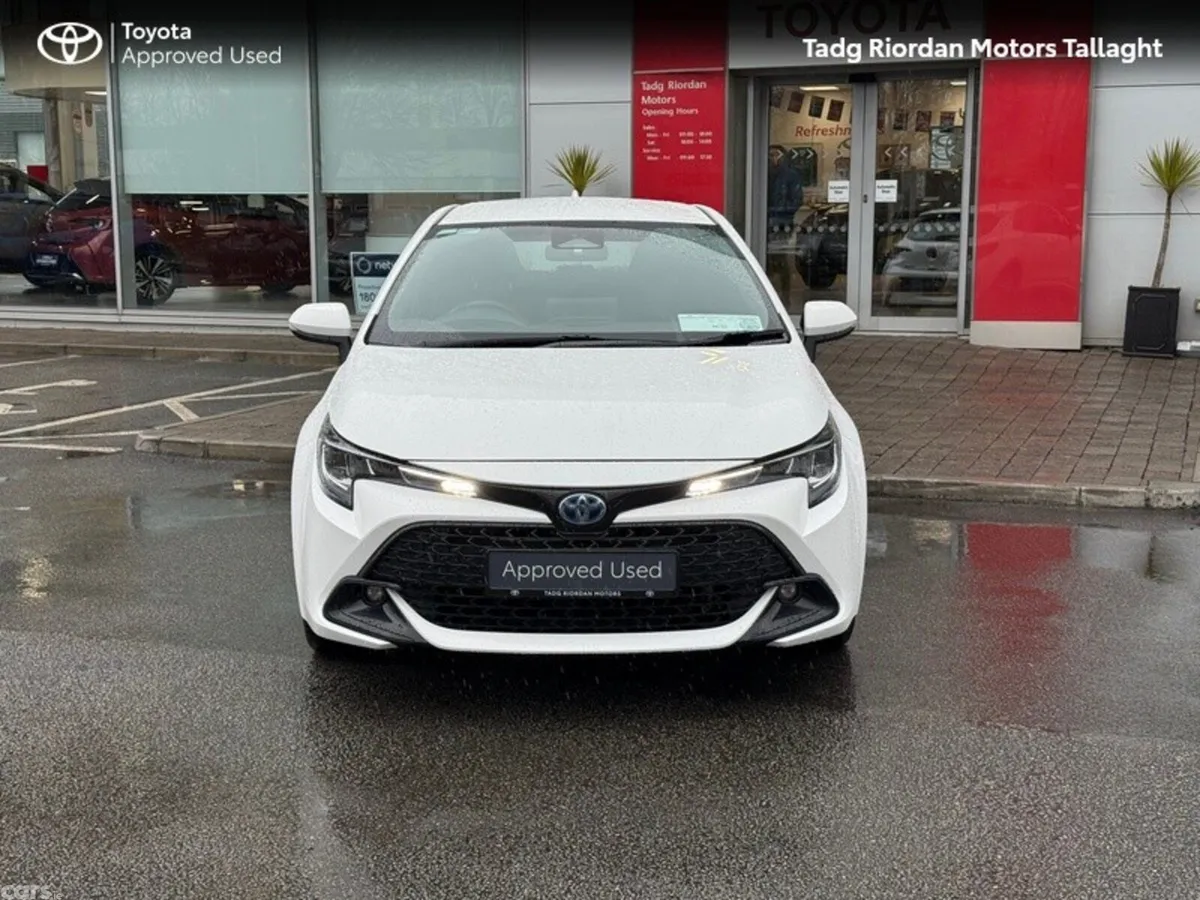 Toyota Corolla Hatchback, Petrol Hybrid, 2024, White