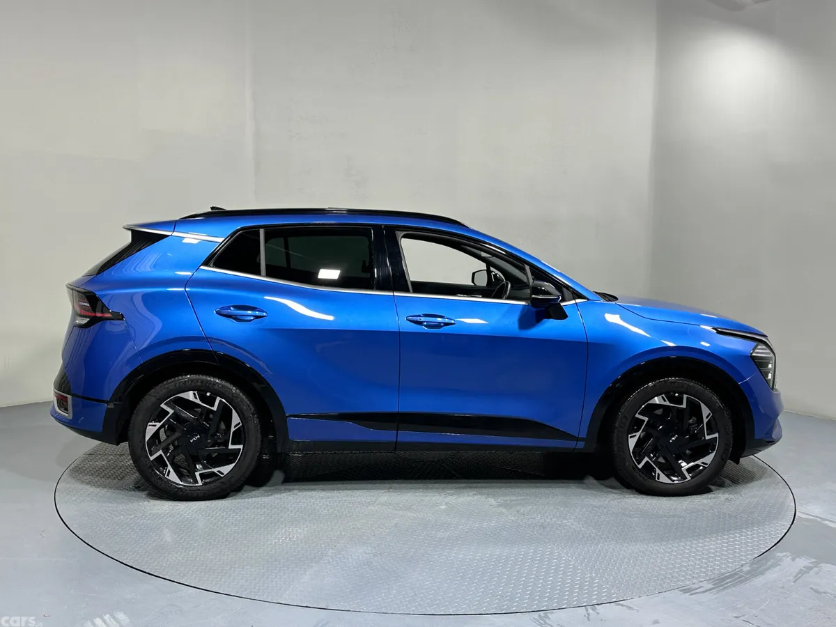 Kia Sportage SUV, Diesel Hybrid, 2025, Blue