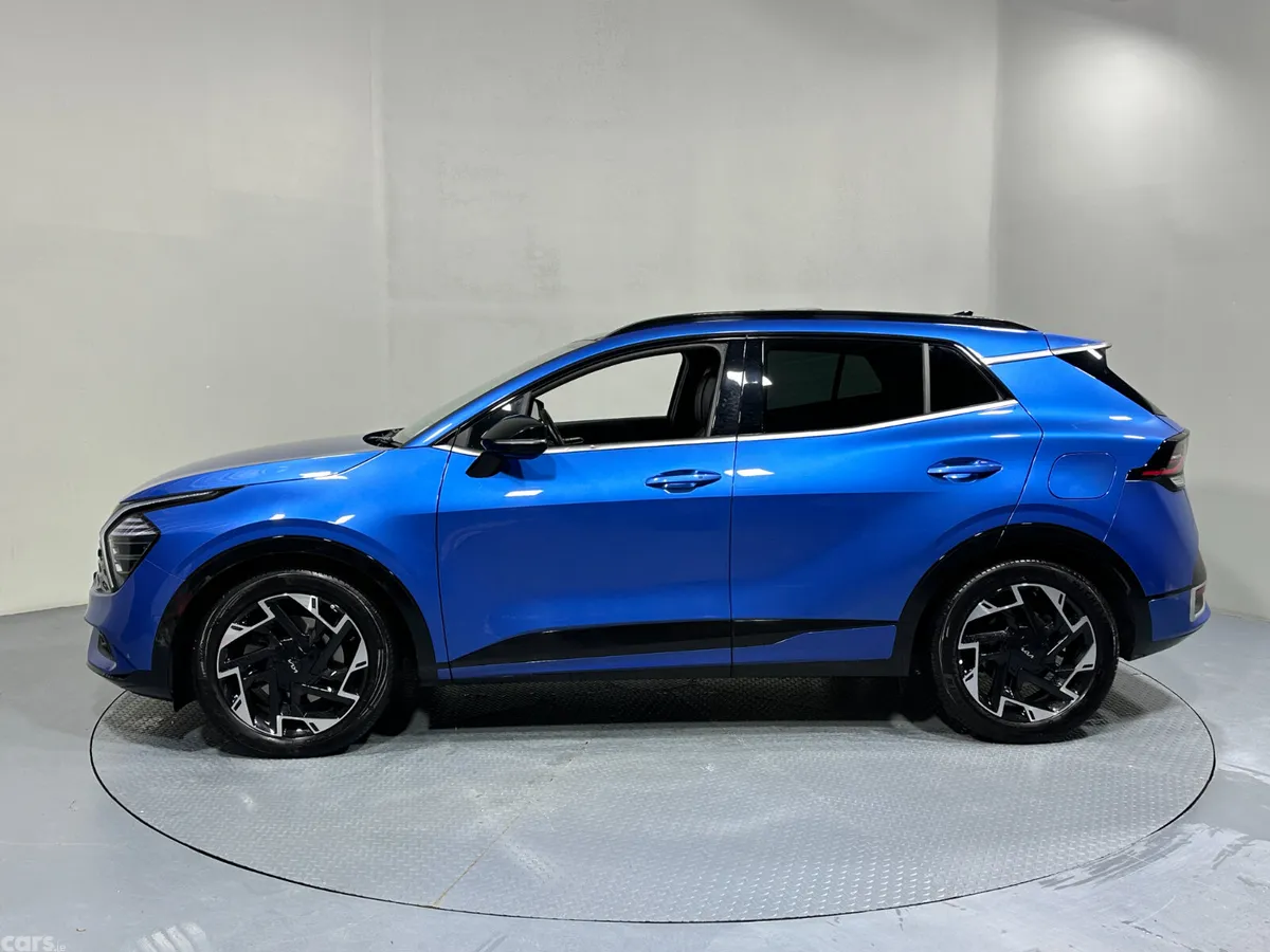 Kia Sportage SUV, Diesel Hybrid, 2025, Blue