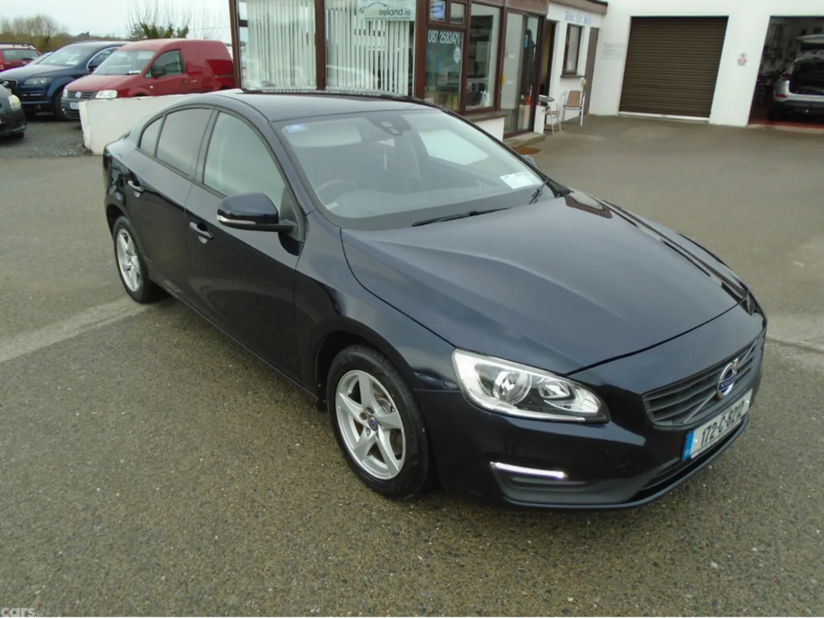 Volvo S60 Saloon, Diesel, 2017, Blue