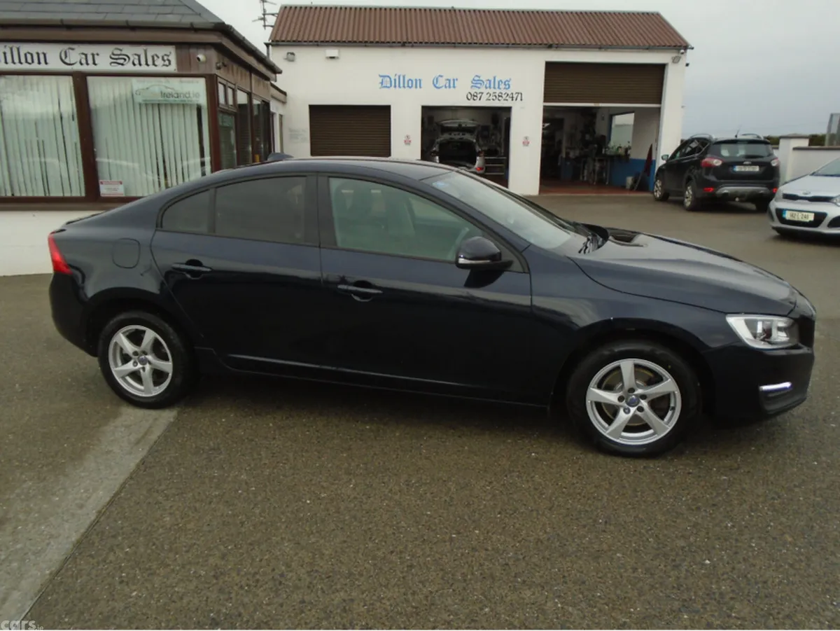 Volvo S60 Saloon, Diesel, 2017, Blue