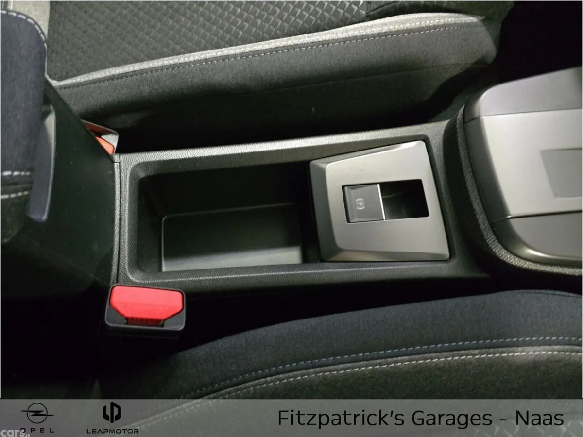 Opel Frontera SUV, Petrol Hybrid, 2026, Green
