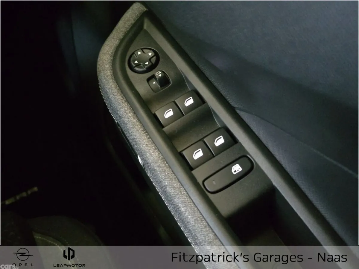 Opel Frontera SUV, Petrol Hybrid, 2026, Green