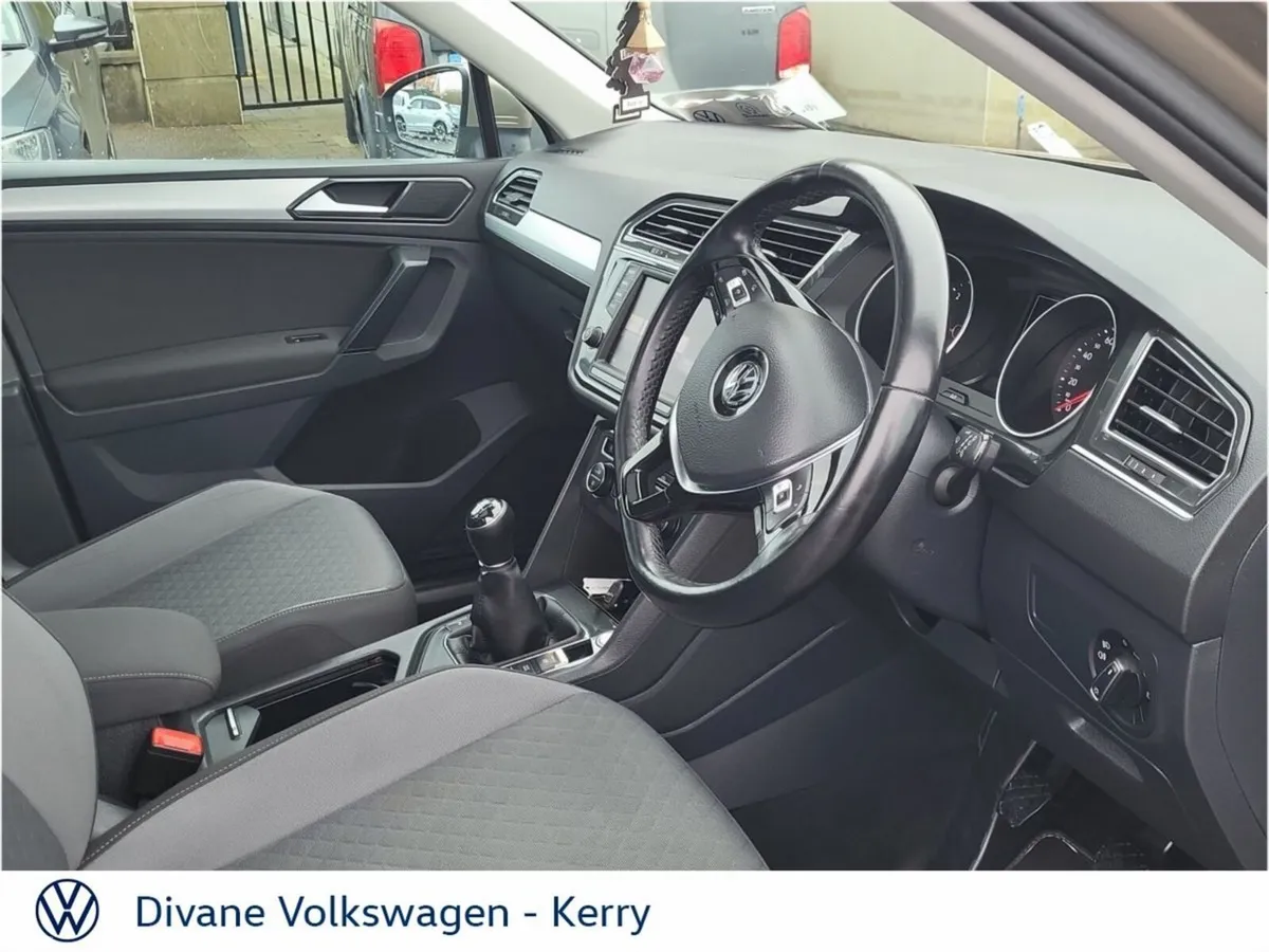 Volkswagen Tiguan SUV, Diesel, 2017, Beige