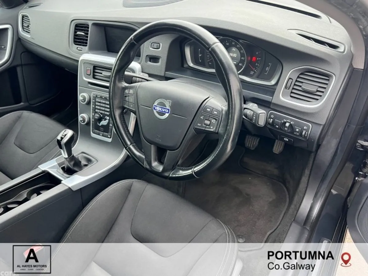 Volvo S60 Saloon, Diesel, 2015, Grey