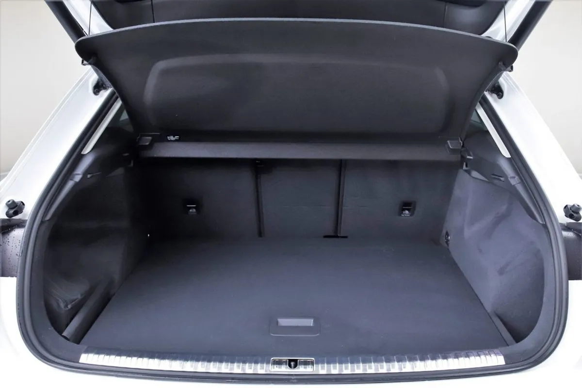 Audi Q3 SUV, Diesel, 2023, White