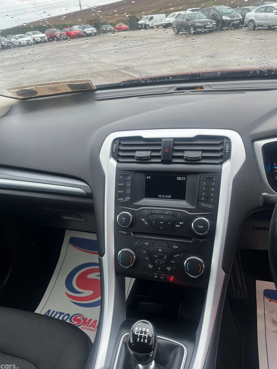 Ford Mondeo Hatchback, Diesel, 2019, Red