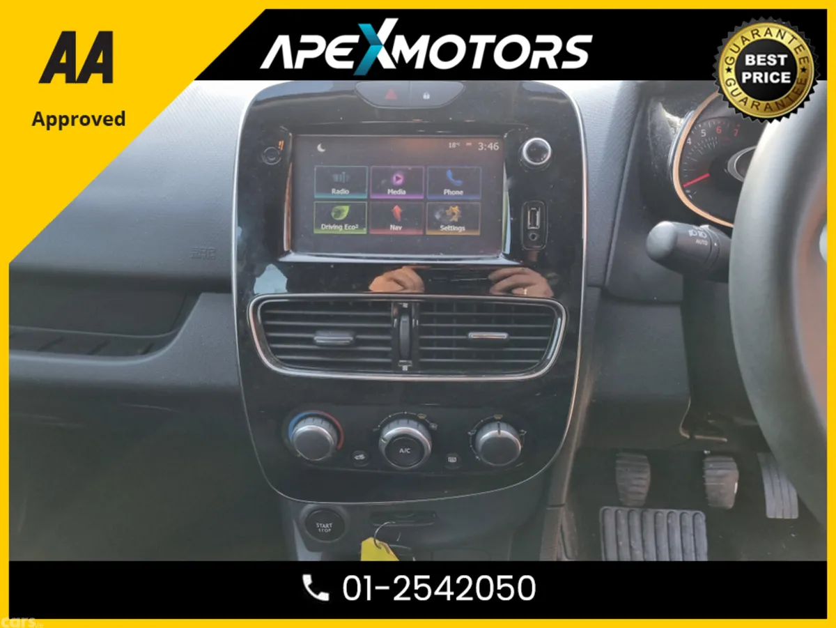 Renault Clio Hatchback, Petrol, 2018, Red