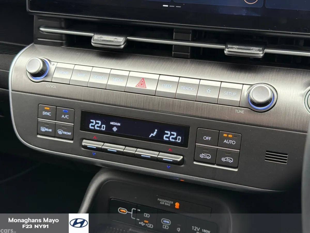 Hyundai KONA MPV, Petrol, 2024, Black