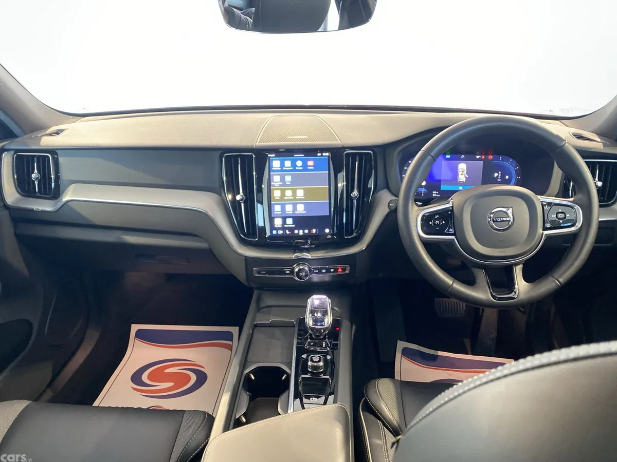 Volvo XC60 SUV, Diesel Hybrid, 2023, Red